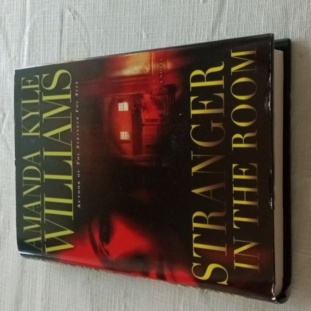 Stranger in the Room : A Novel by Amanda Kyle Williams Hardcover Book #2